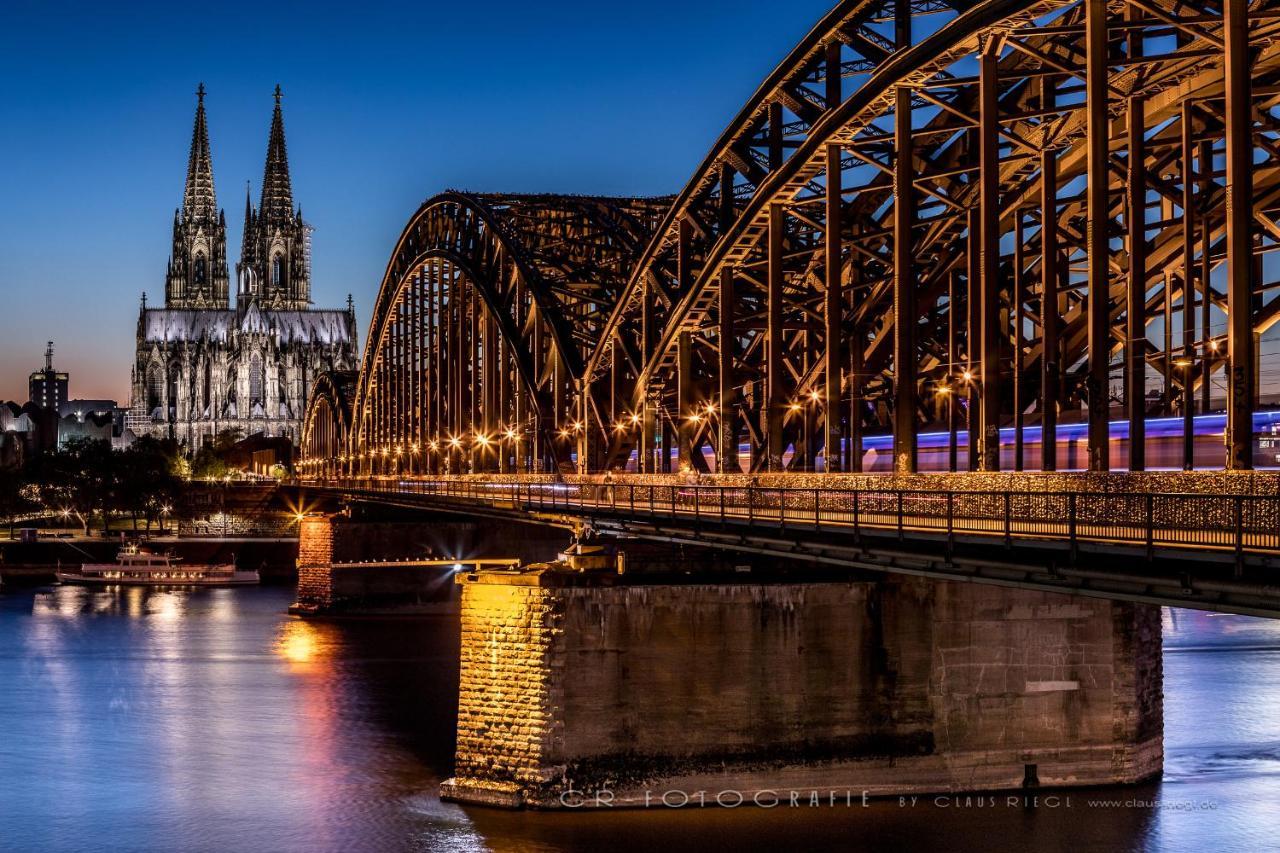 Hotel Am Museum Koeln Bagian luar foto